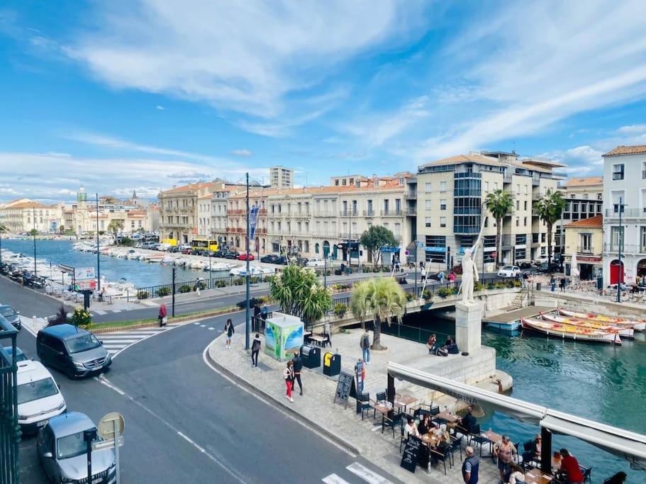 "Royal" Magnifique Appartement Avec Vue Sur Le Cadre Royal Sete Bagian luar foto